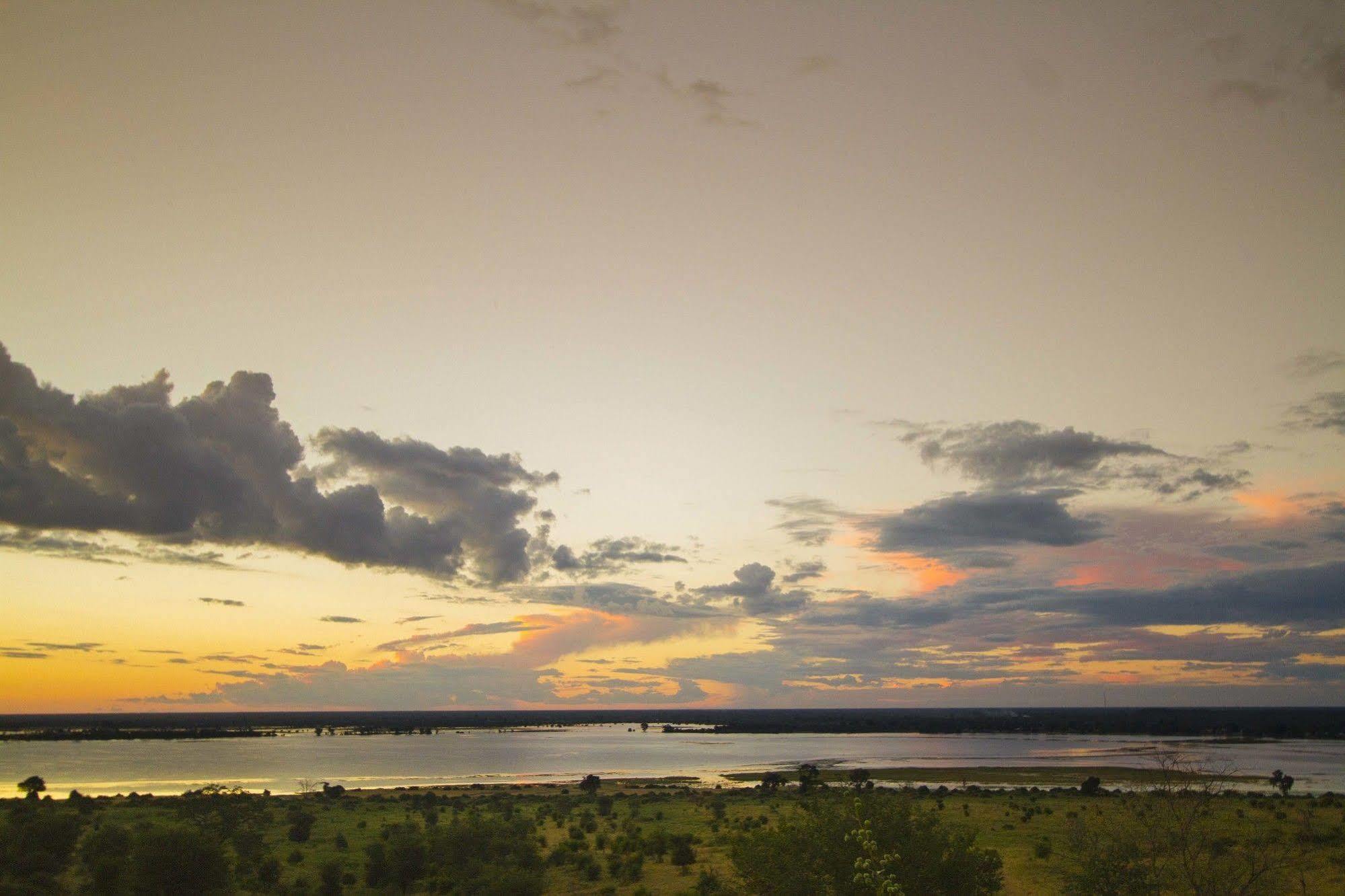 Ngoma Safari Lodge Kavimba Exteriör bild