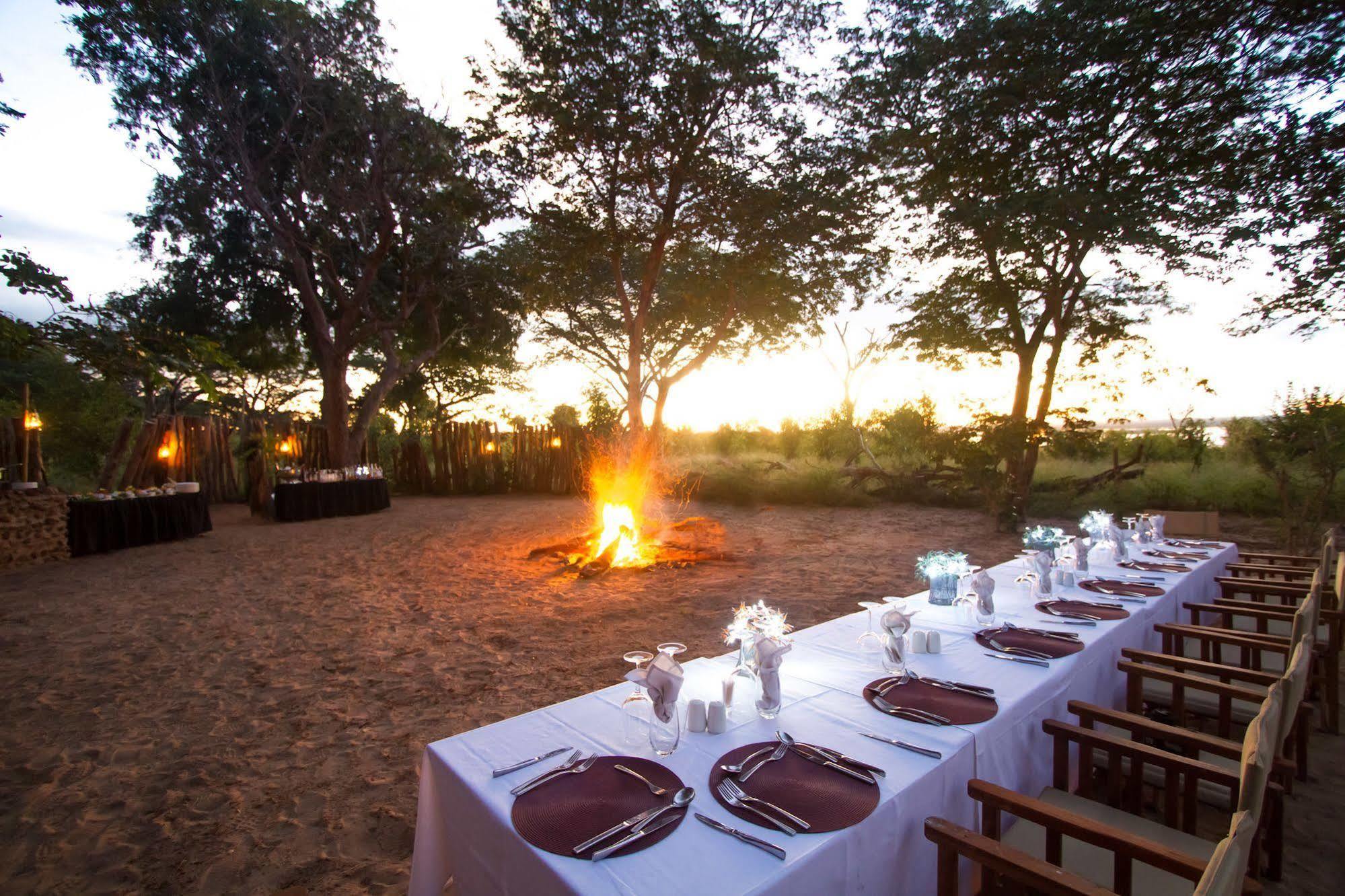 Ngoma Safari Lodge Kavimba Exteriör bild